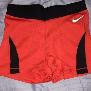 NWOT NIKE shorts